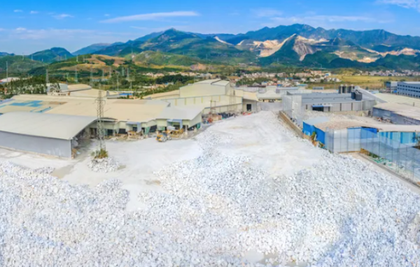 Hezhou Soars as a Global Leader in Calcium Carbonate Industry with Comprehensive Growth Strategies
