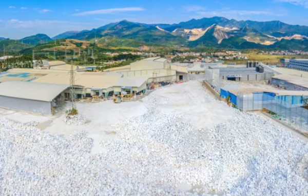 Hezhou Soars in Calcium Carbonate Industry: A Tale of Resourceful Growth and Innovation
