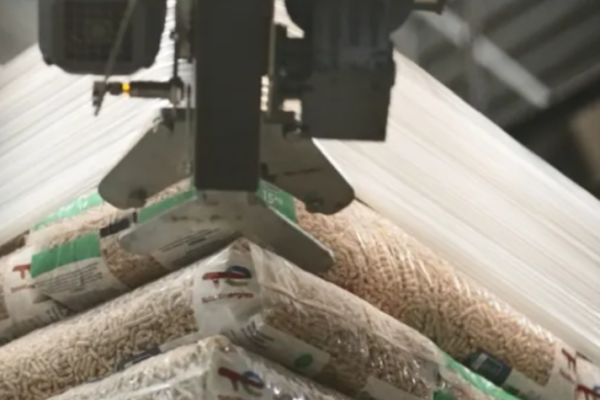 TotalEnergies Debuts Advanced Supertough 12AST05: Revolutionizing Film Applications with VLLDPE