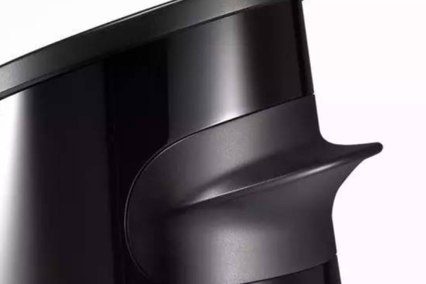 From Gloss to Matte: How Additives Transform Plastic Surfaces