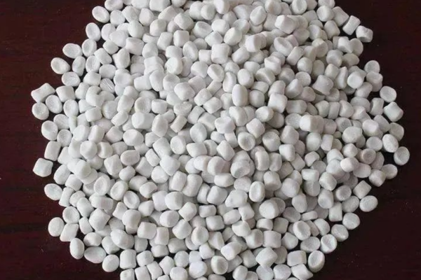 The Rise of Calcium Carbonate Filled Masterbatch: Benefits and Applications