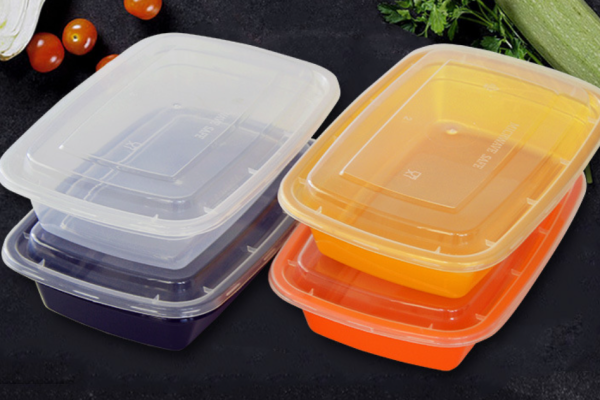 Study Reveals Potential Health Risks of Plastic Food Containers