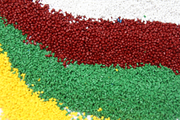Color Masterbatch: The Versatile Pigment Transforming Industries